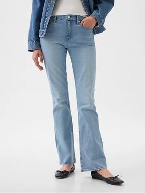 GAP boot cut light blue jeans size 0/25
